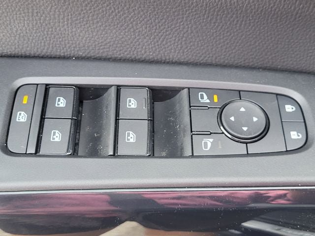 New 2026 Nissan Pathfinder SV w/ SV Premium Package AWD/4WD image 7