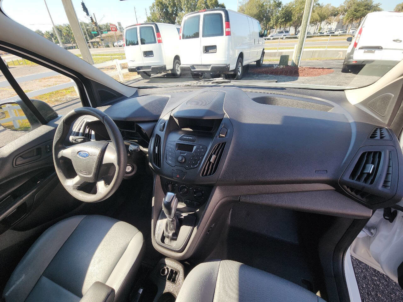 Used 2015 Ford Transit Connect XL image 37