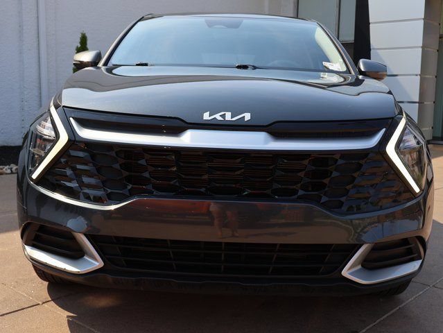 Used 2023 Kia Sportage EX FWD image 3
