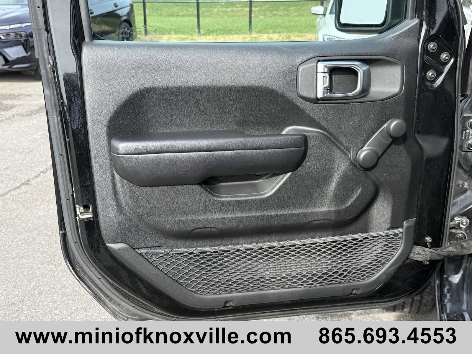 Used 2020 Jeep Wrangler Sport image 23