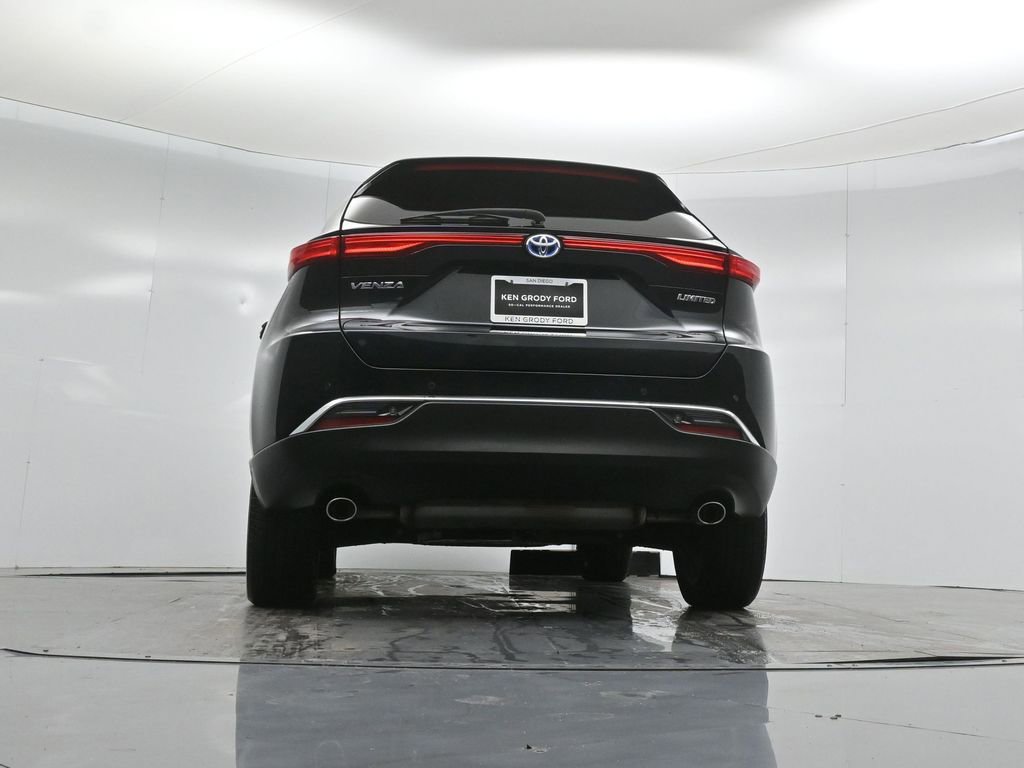 Used 2024 Toyota Venza Limited image 51