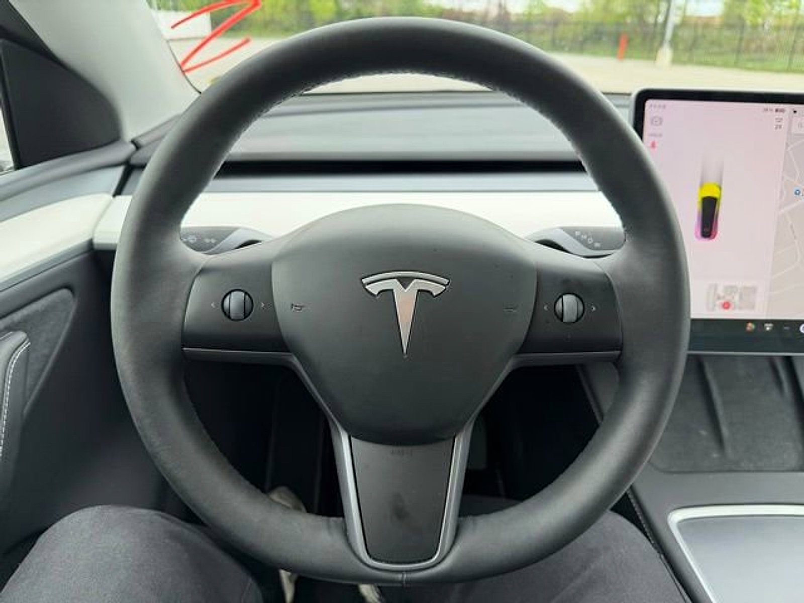 Used 2024 Tesla Model Y Long Range AWD/4WD image 14