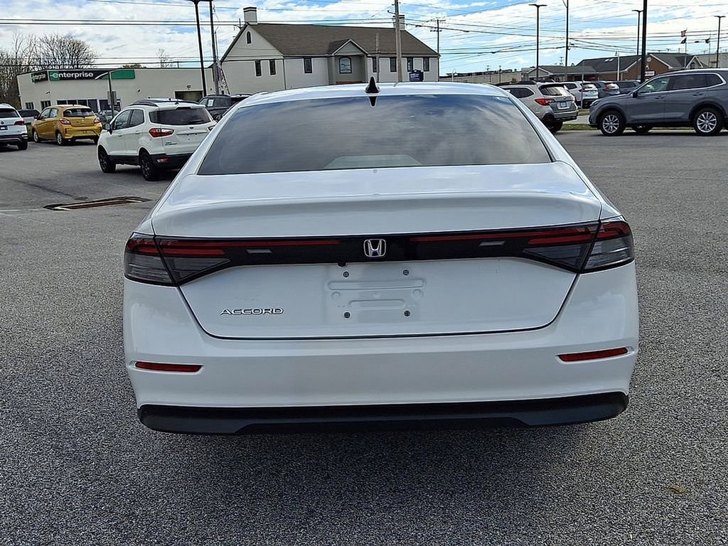 Used 2023 Honda Accord LX image 10