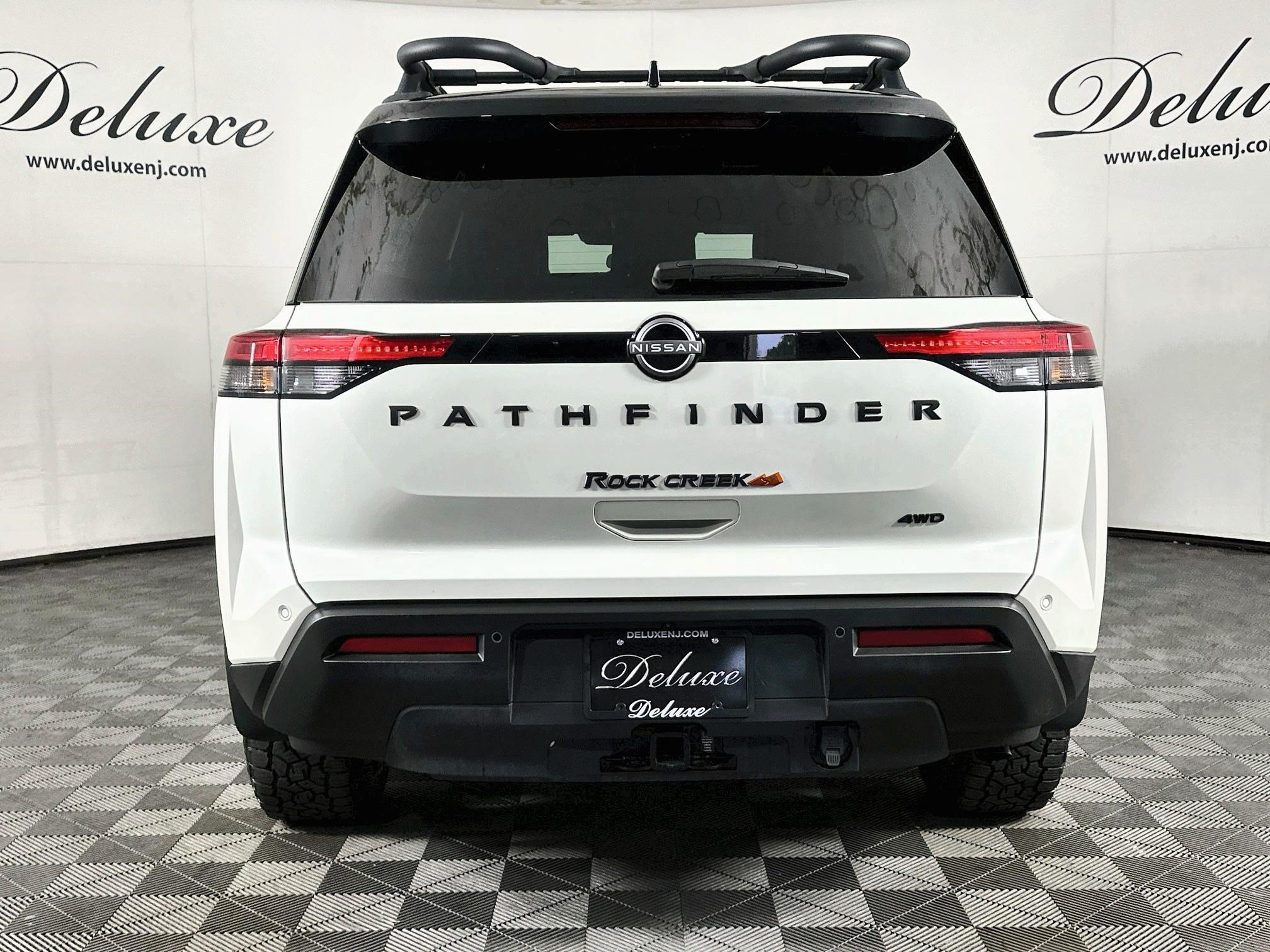 Used 2024 Nissan Pathfinder Rock Creek AWD/4WD image 5