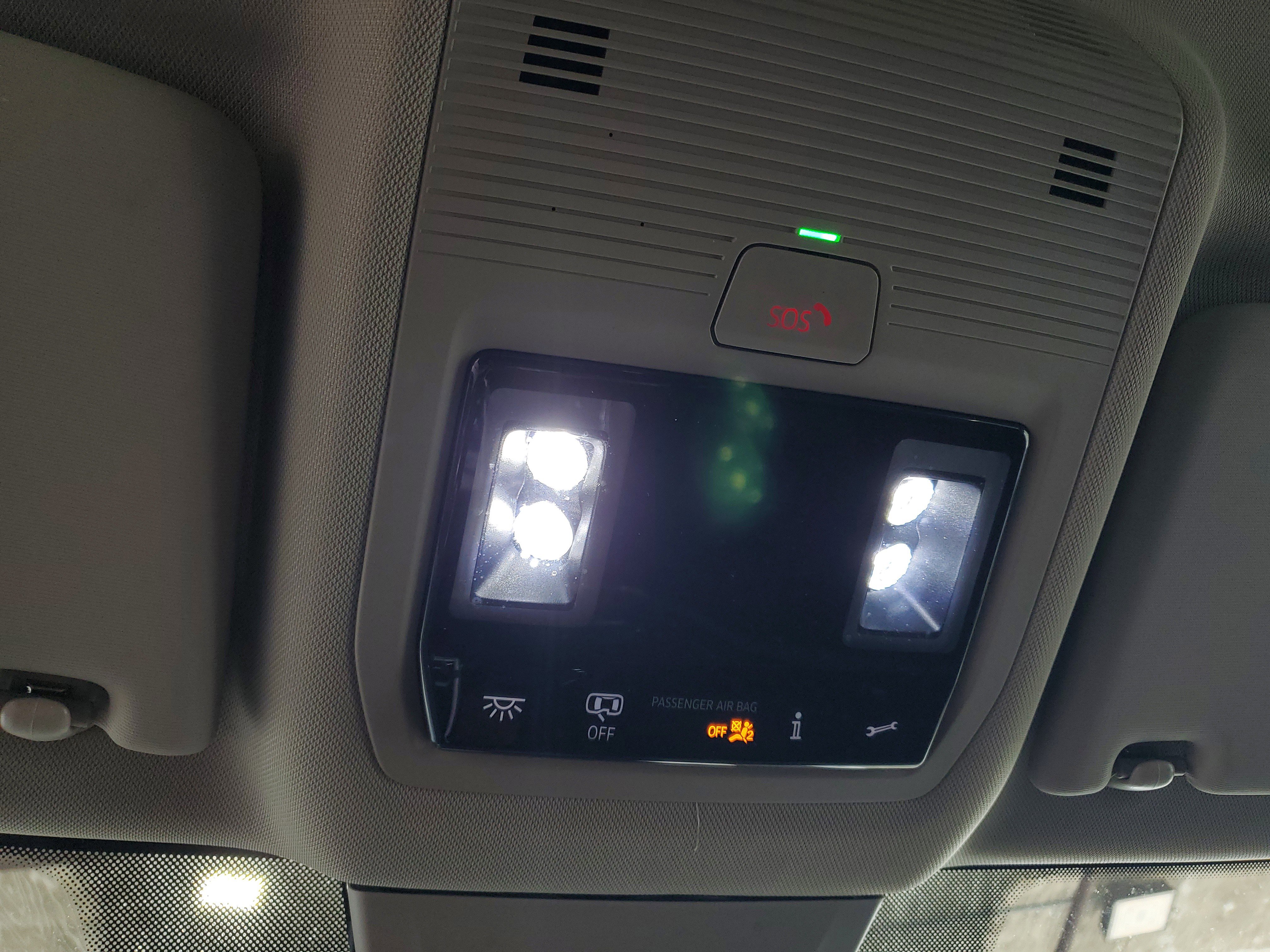 Used 2025 Volkswagen Atlas SE FWD image 20