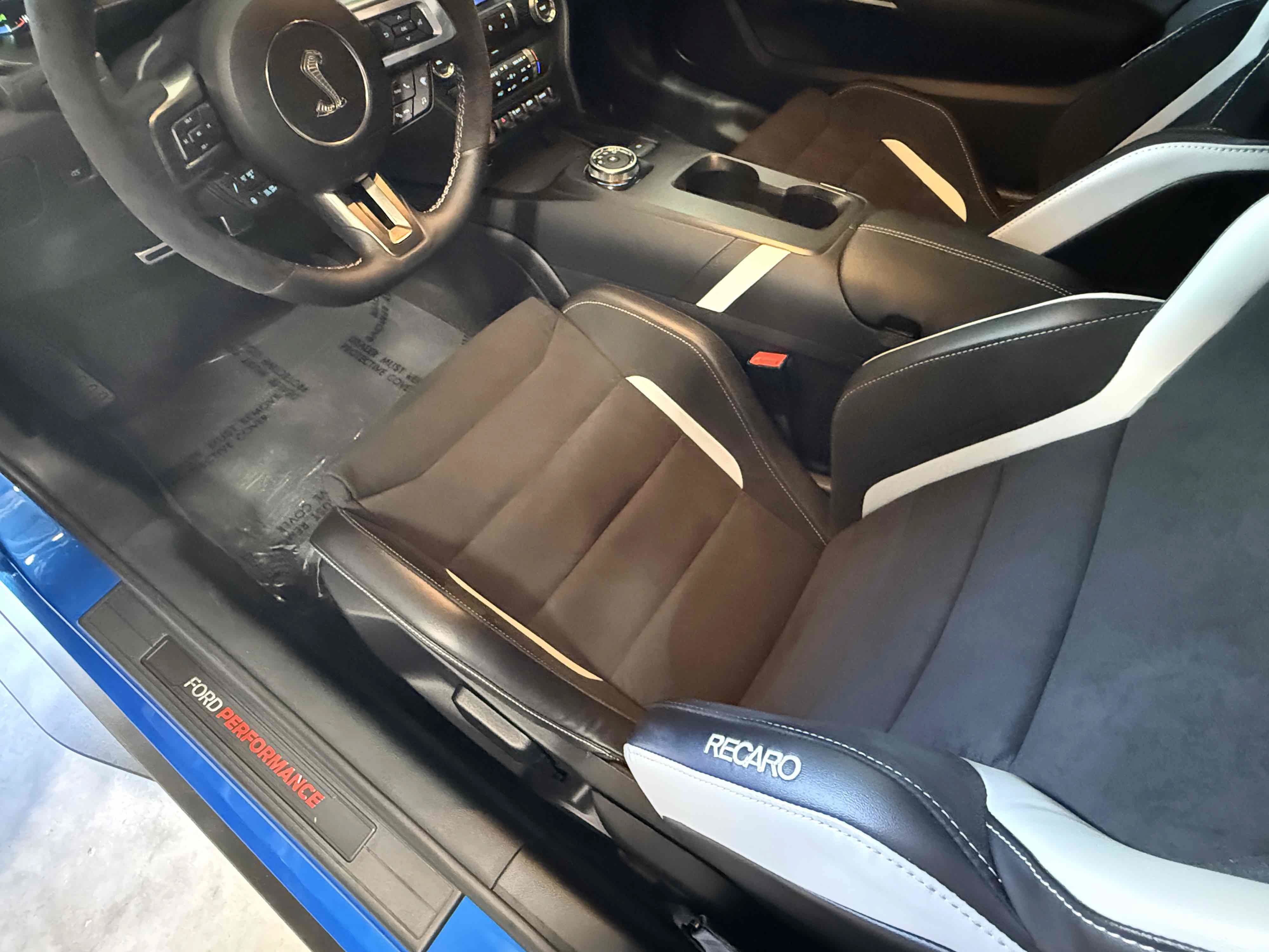 Used 2021 Ford Mustang Shelby GT500 w/ Carbon Fiber Track Pack RWD image 74