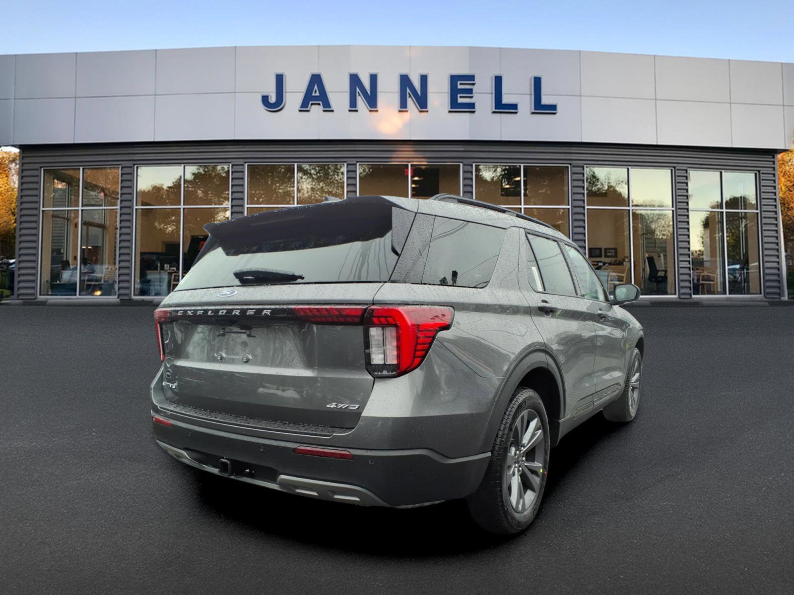 New 2026 Ford Explorer Active w/ Active Comfort Package AWD/4WD image 3