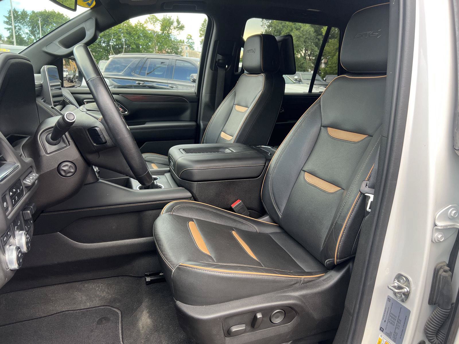Used 2021 GMC Yukon AT4 w/ AT4 Premium Plus Package AWD/4WD image 10