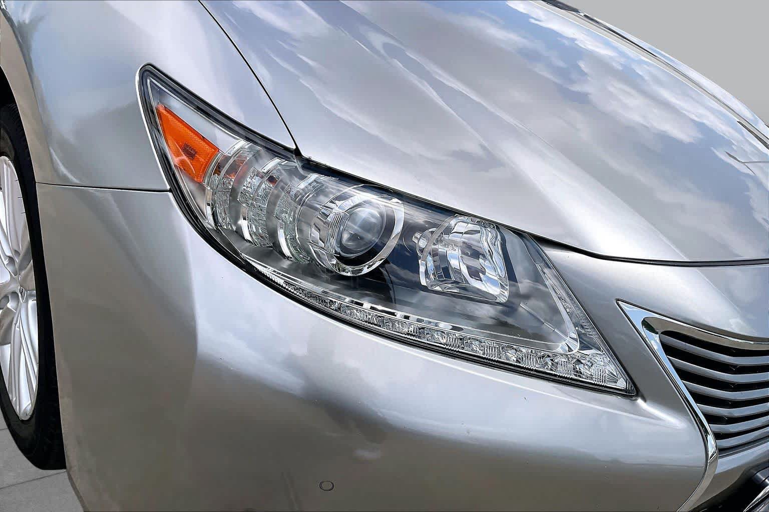 Used 2015 Lexus ES 350 w/ Premium Package FWD image 25