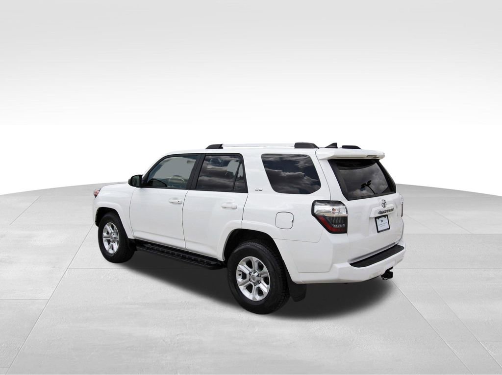 Used 2022 Toyota 4Runner SR5 image 3