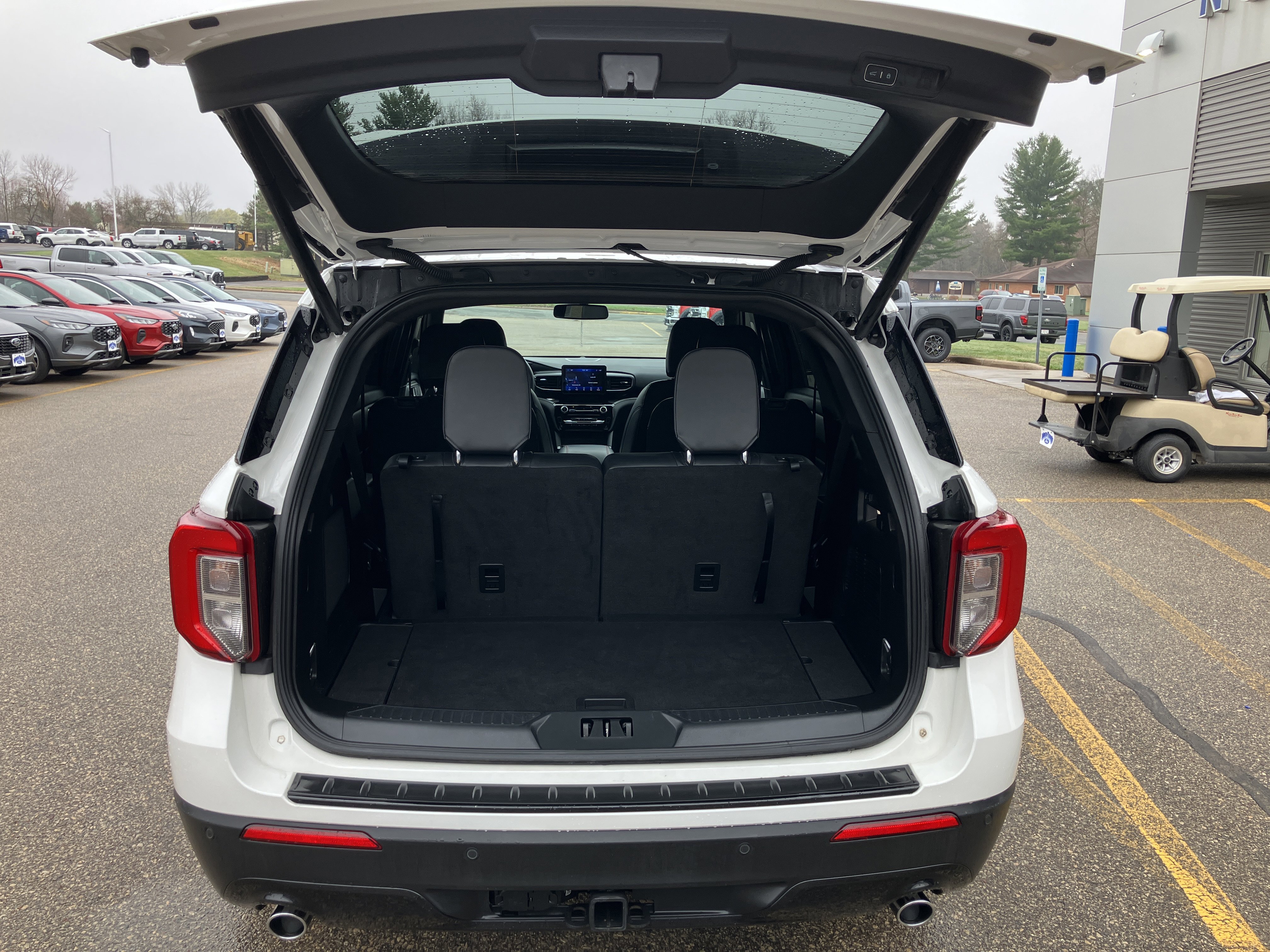 Used 2023 Ford Explorer ST-Line w/ Class IV Trailer Tow Package AWD/4WD image 19