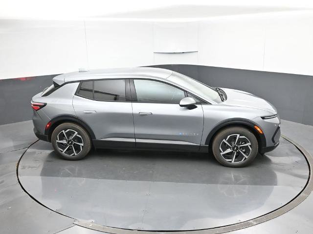 New 2026 Chevrolet Equinox EV LT image 22