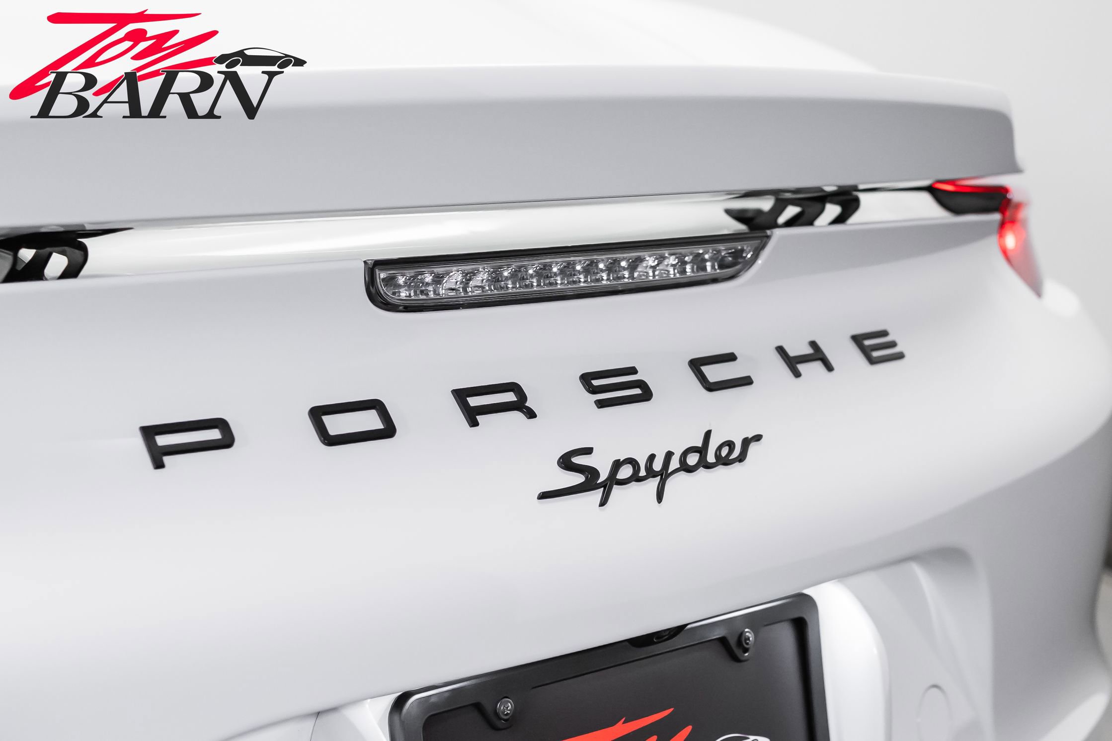 Used 2016 Porsche Boxster Spyder RWD image 21