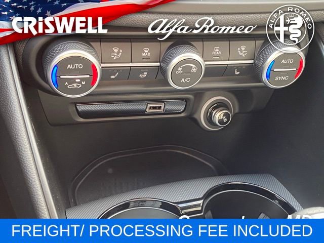 New 2025 Alfa Romeo Giulia AWD image 30