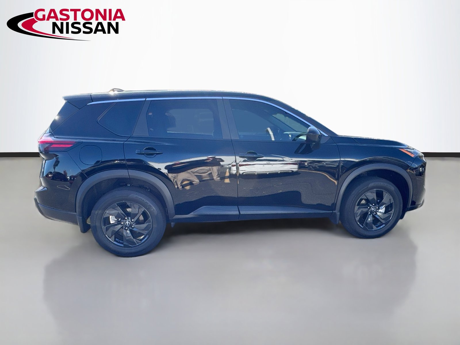 Used 2026 Nissan Rogue SV w/ Cold Weather Package FWD image 10