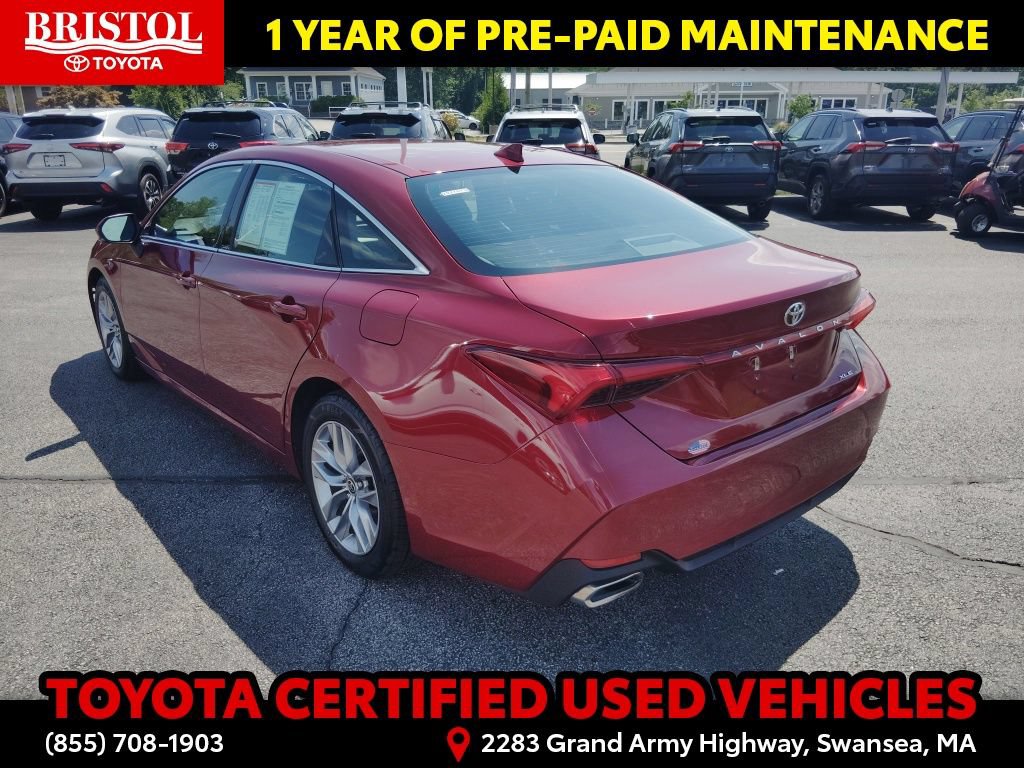 Certified 2022 Toyota Avalon XLE FWD image 5