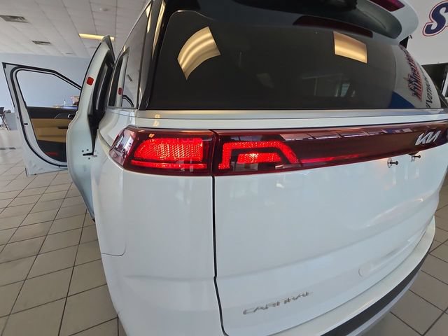 Used 2024 Kia Carnival LX FWD image 26