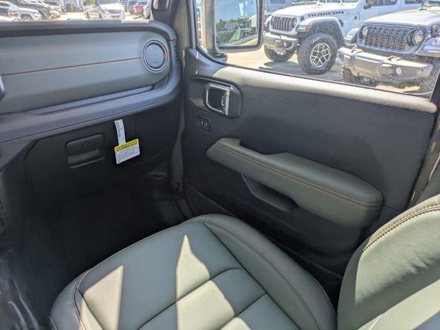 New 2026 Jeep Gladiator Mojave image 18