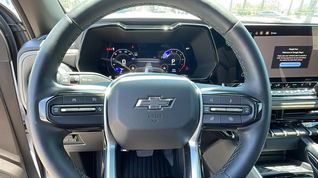 Used 2025 Chevrolet Colorado ZR2 w/ Technology Package AWD/4WD image 24