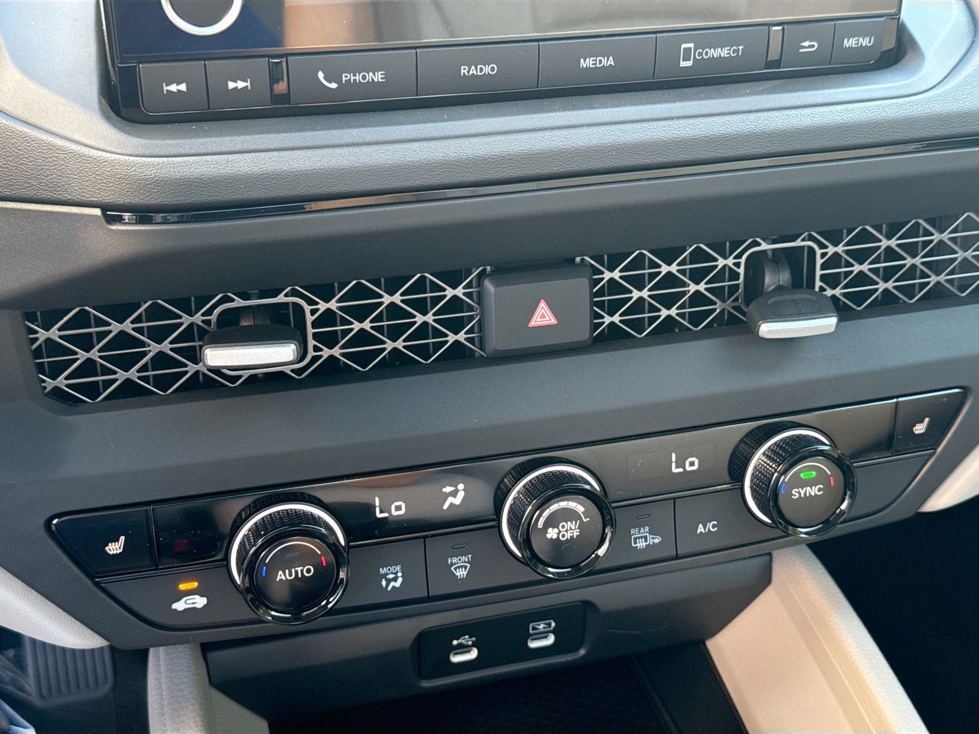 New 2025 Honda Accord SE image 12