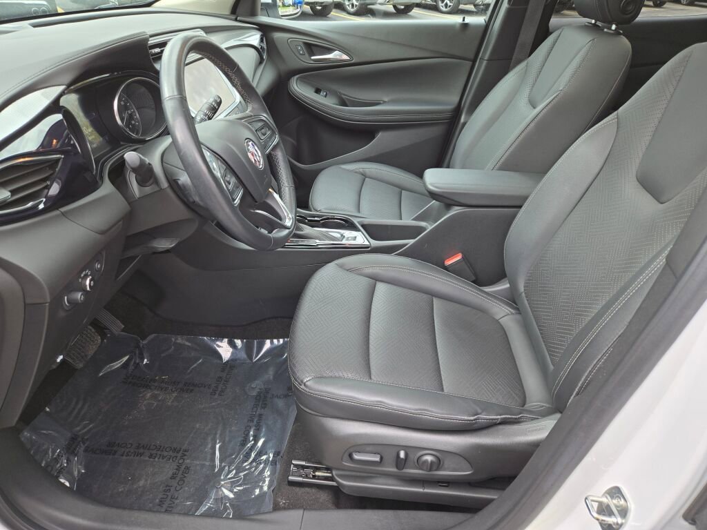 Used 2022 Buick Encore GX Essence w/ Experience Buick Package image 22