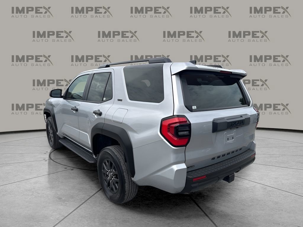 Used 2025 Toyota 4Runner SR5 AWD/4WD image 3
