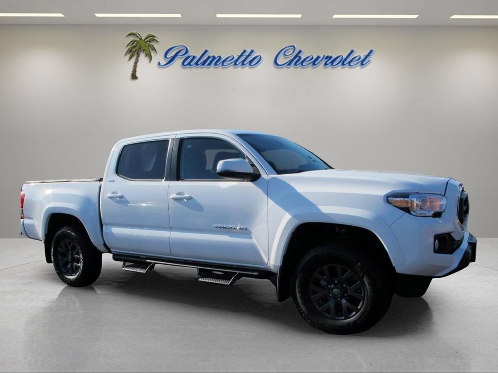 Used 2023 Toyota Tacoma SR5 w/ Technology Package AWD/4WD image 1