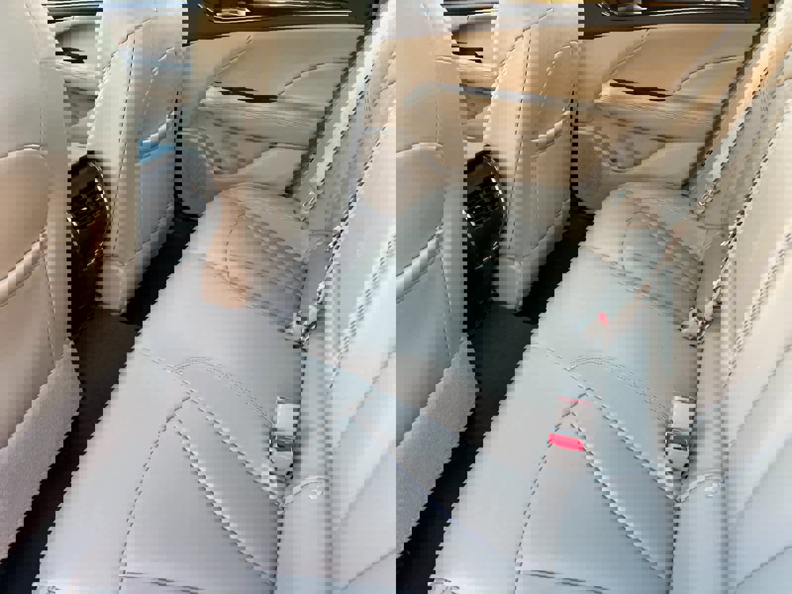 Used 2019 Buick LaCrosse Preferred image 5