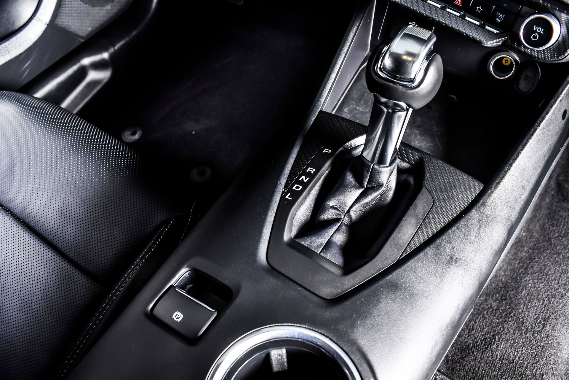 Used 2025 Ford Mustang Premium RWD image 27