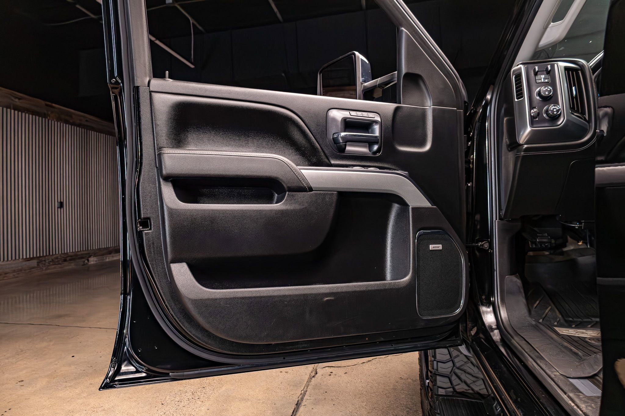 Used 2016 Chevrolet Silverado 2500 LTZ w/ Duramax Plus Package image 27