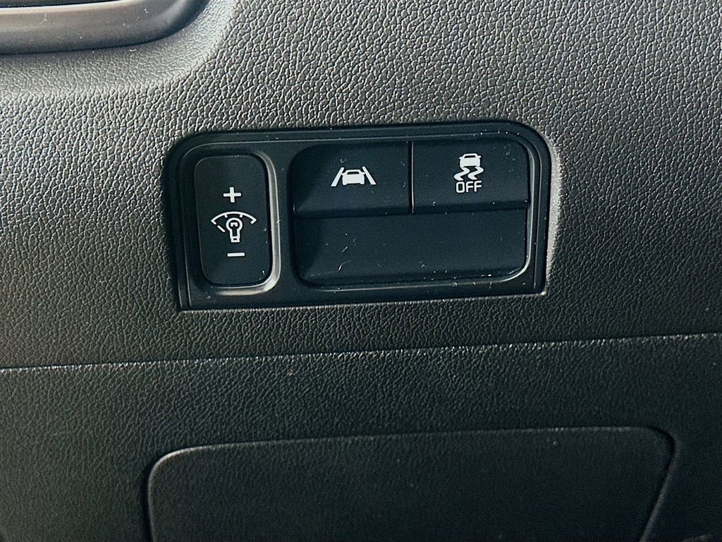 Certified 2023 Kia Sorento LX FWD image 20