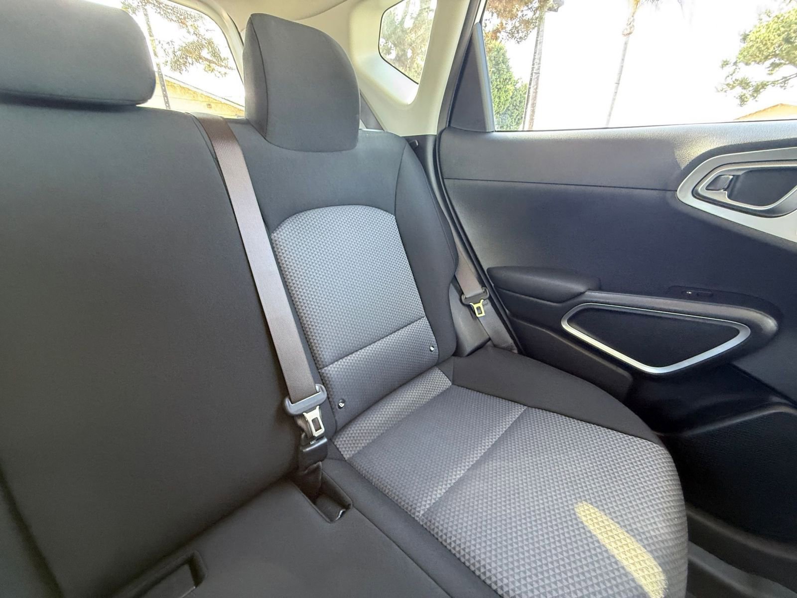 Used 2025 Kia Soul LX w/ LX Technology Package FWD image 33