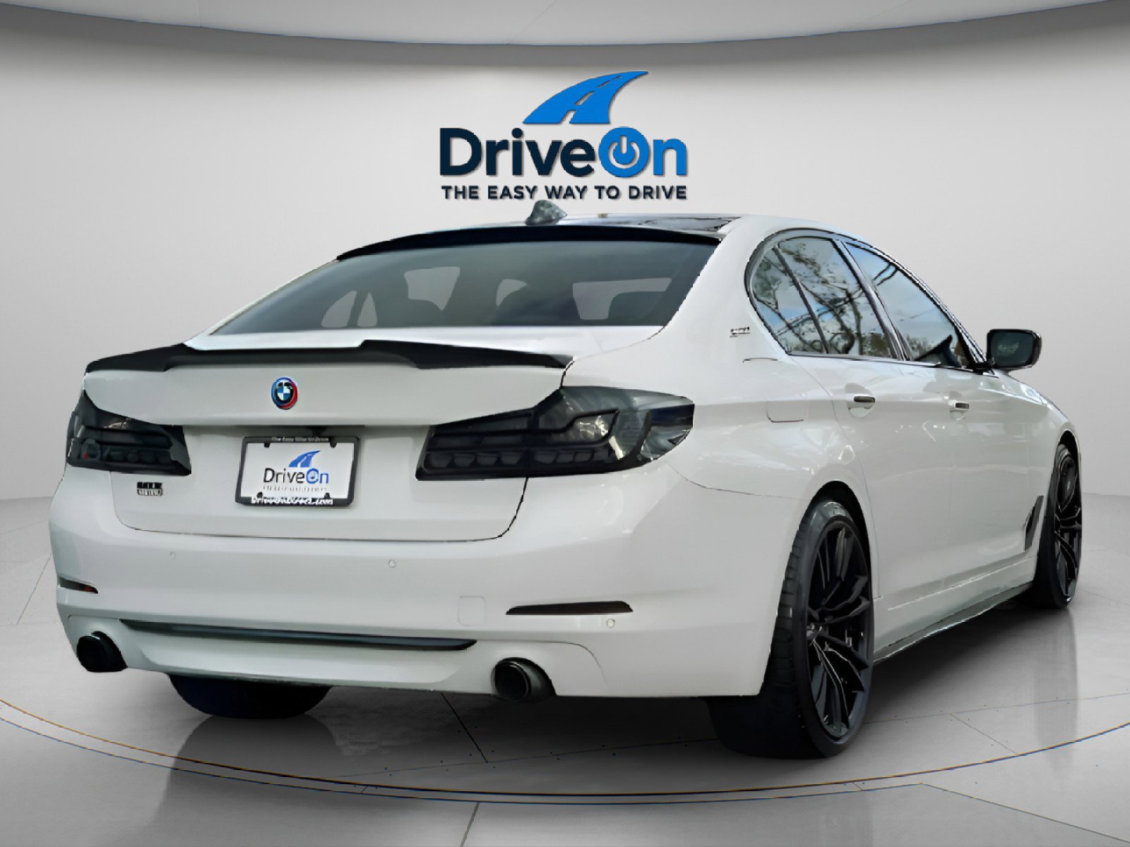 Used 2018 BMW 530e xDrive image 8