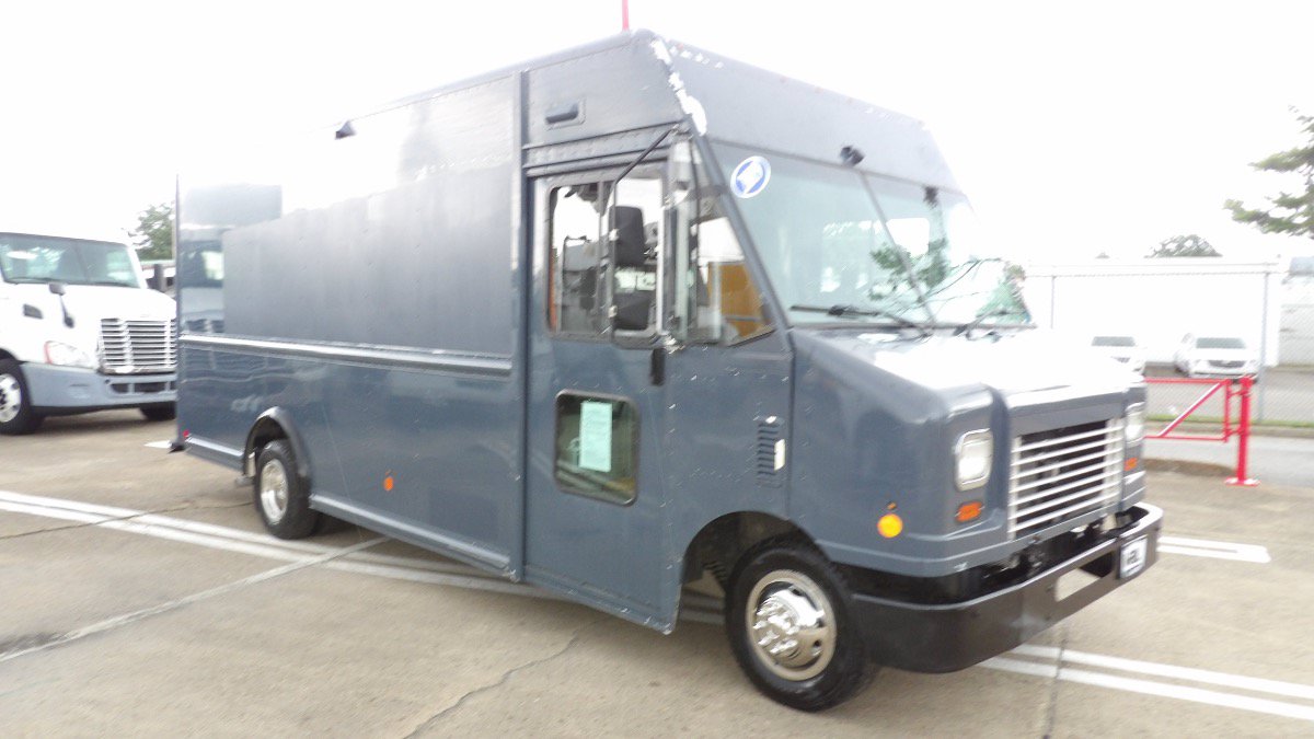 Used 2019 Ford E-450 and Econoline 450 Super Duty RWD image 1