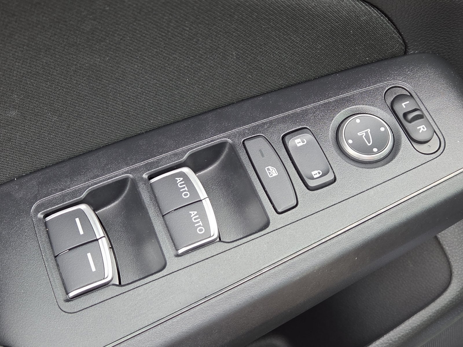 Used 2023 Honda Civic Sport image 25