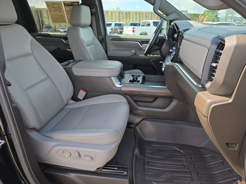 Used 2024 GMC Sierra 2500 SLT w/ SLT Premium Package AWD/4WD image 35