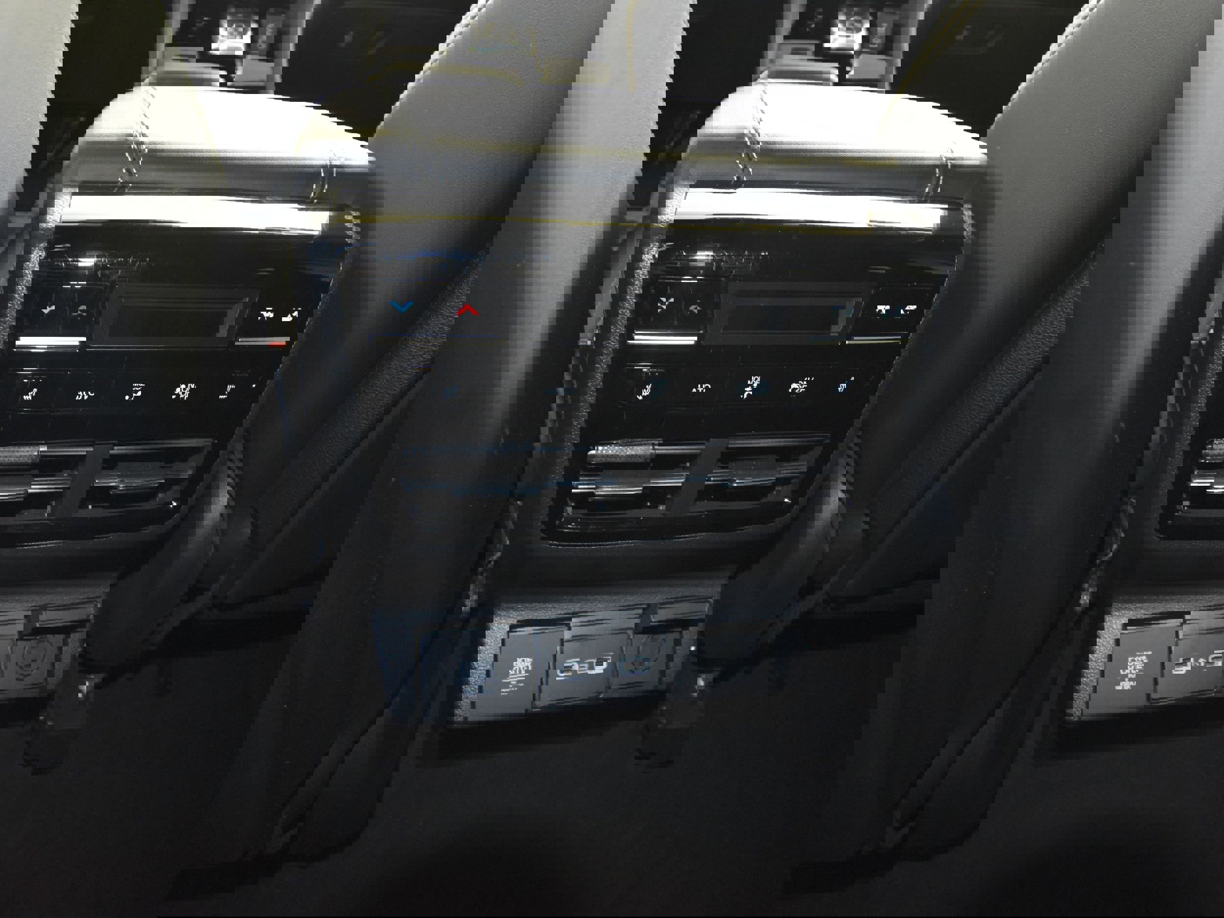 Used 2023 Acura MDX SH-AWD w/ Advance Package image 28