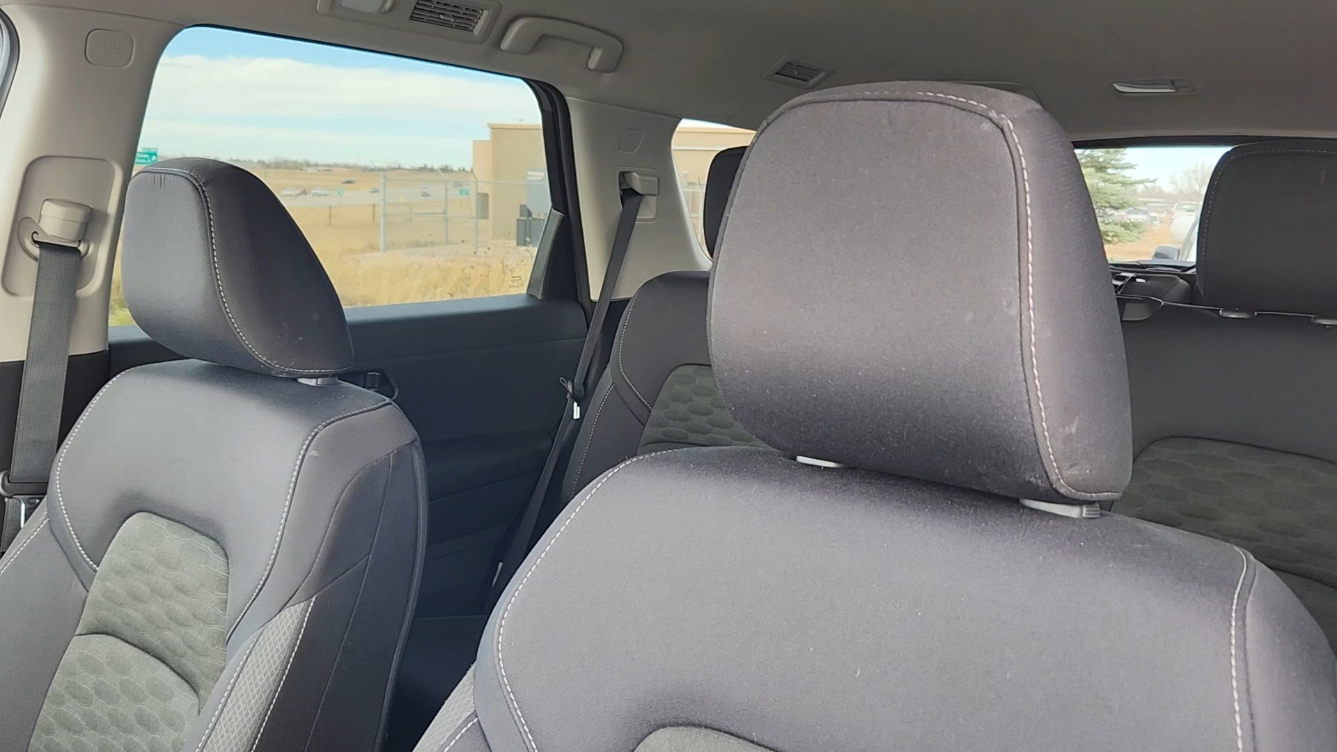 Used 2024 Nissan Pathfinder SV image 10