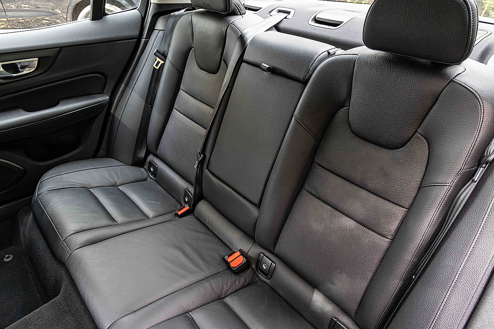 Used 2024 Volvo S60 B5 Plus image 22