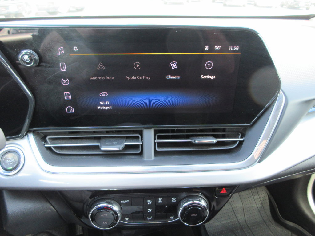 Certified 2024 Chevrolet Trax LT w/ Driver Confidence Package FWD image 30