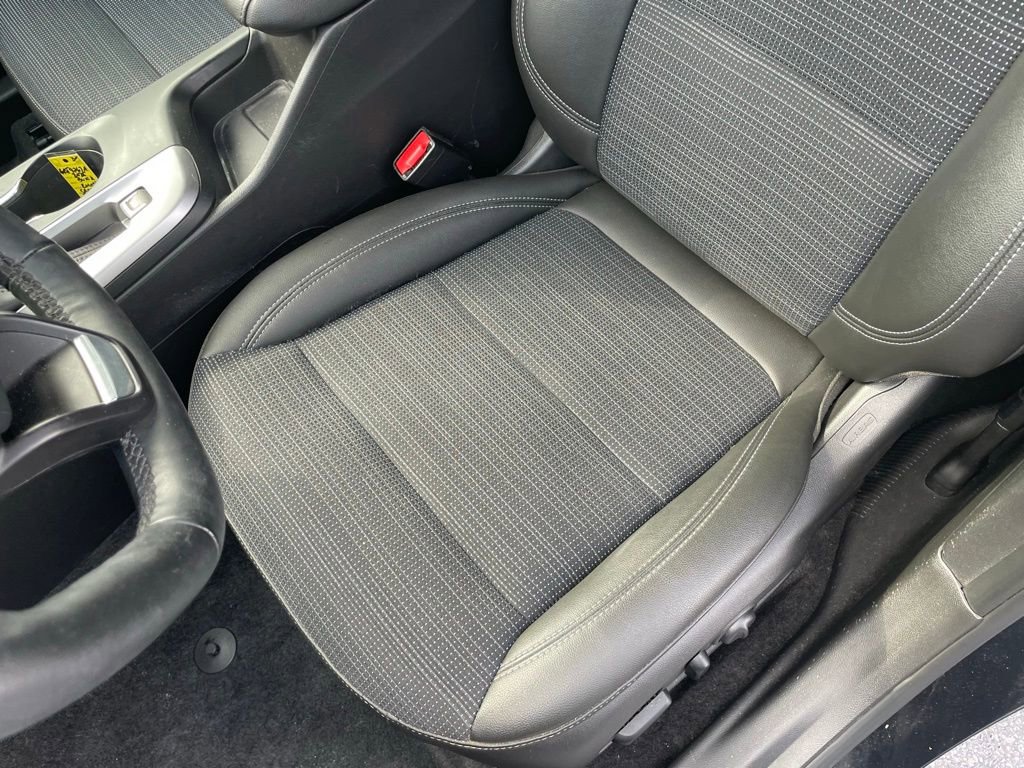 Used 2025 Buick Envista Preferred w/ Convenience I Package image 23