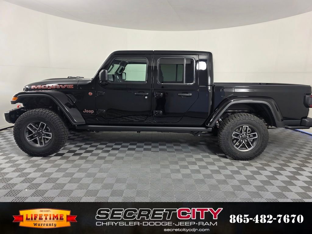 New 2025 Jeep Gladiator Mojave image 4