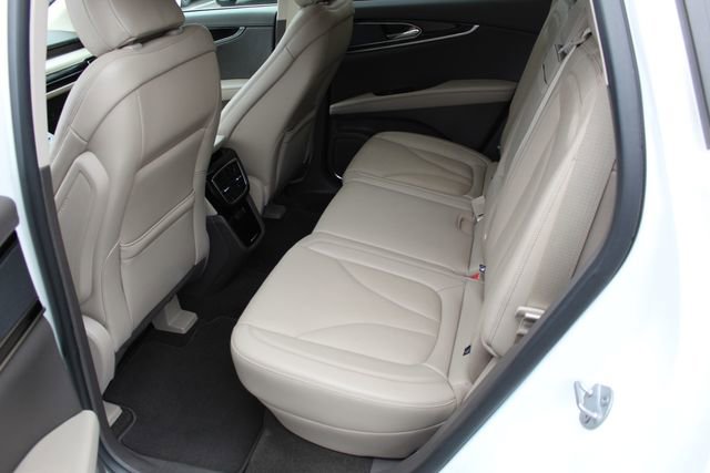 Certified 2023 Lincoln Nautilus Reserve image 15