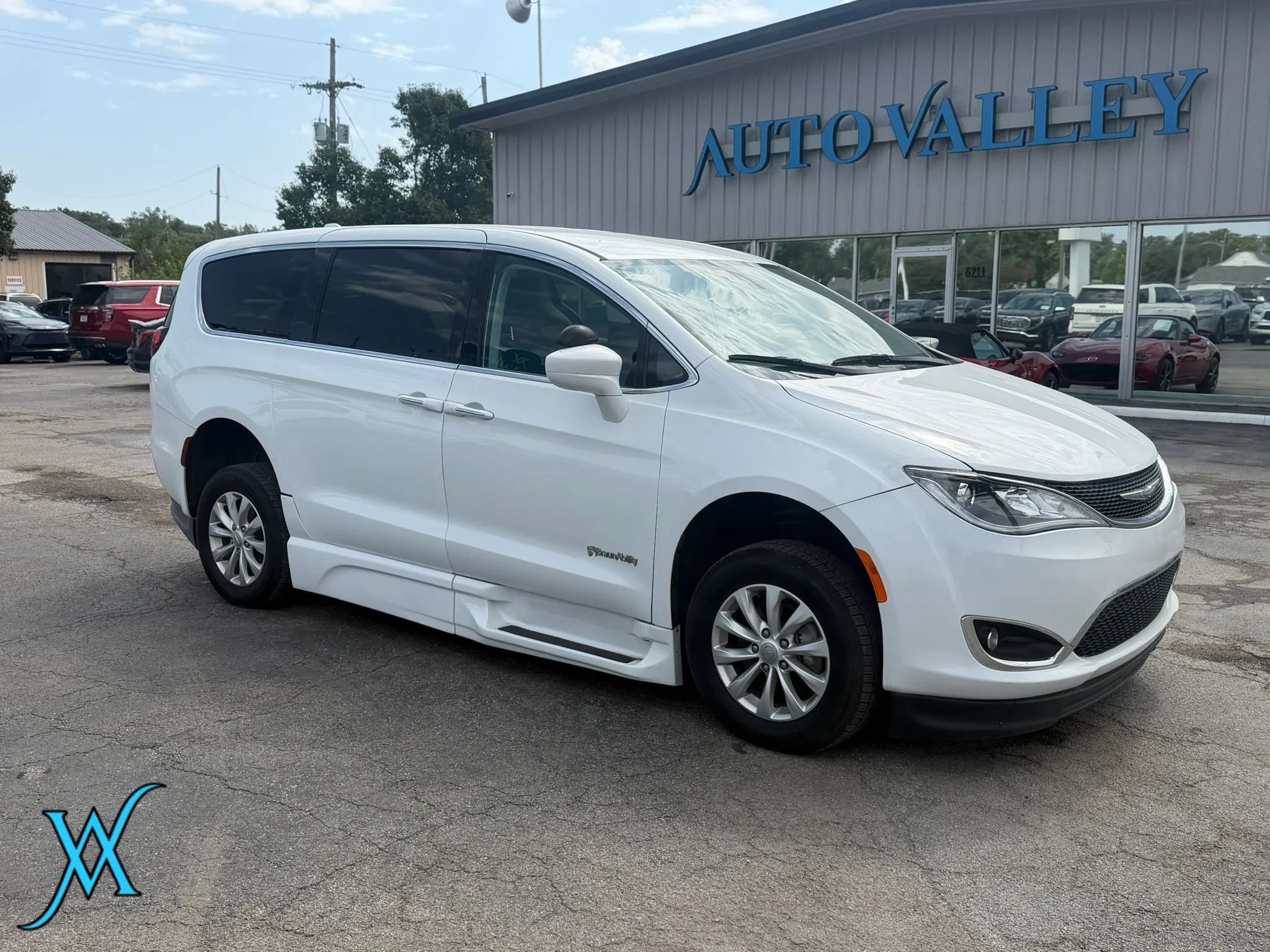 Used 2018 Chrysler Pacifica Touring Plus