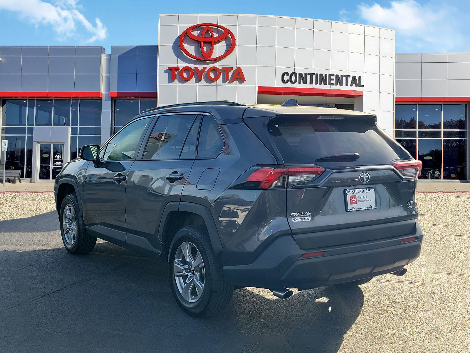 Certified 2025 Toyota RAV4 XLE AWD/4WD image 4