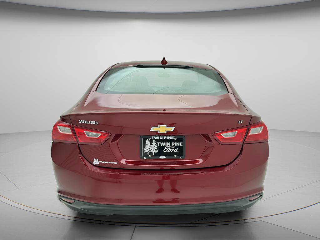 Used 2018 Chevrolet Malibu LT FWD image 7