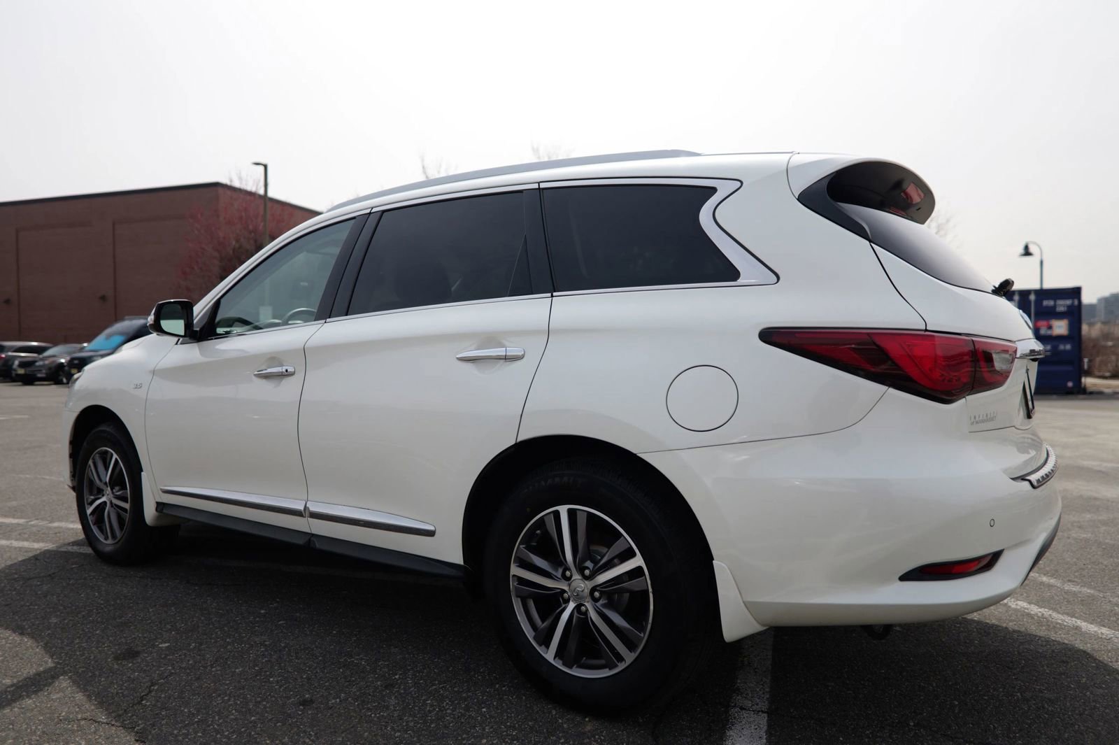 Used 2019 INFINITI QX60 Luxe w/ Essential Package image 7