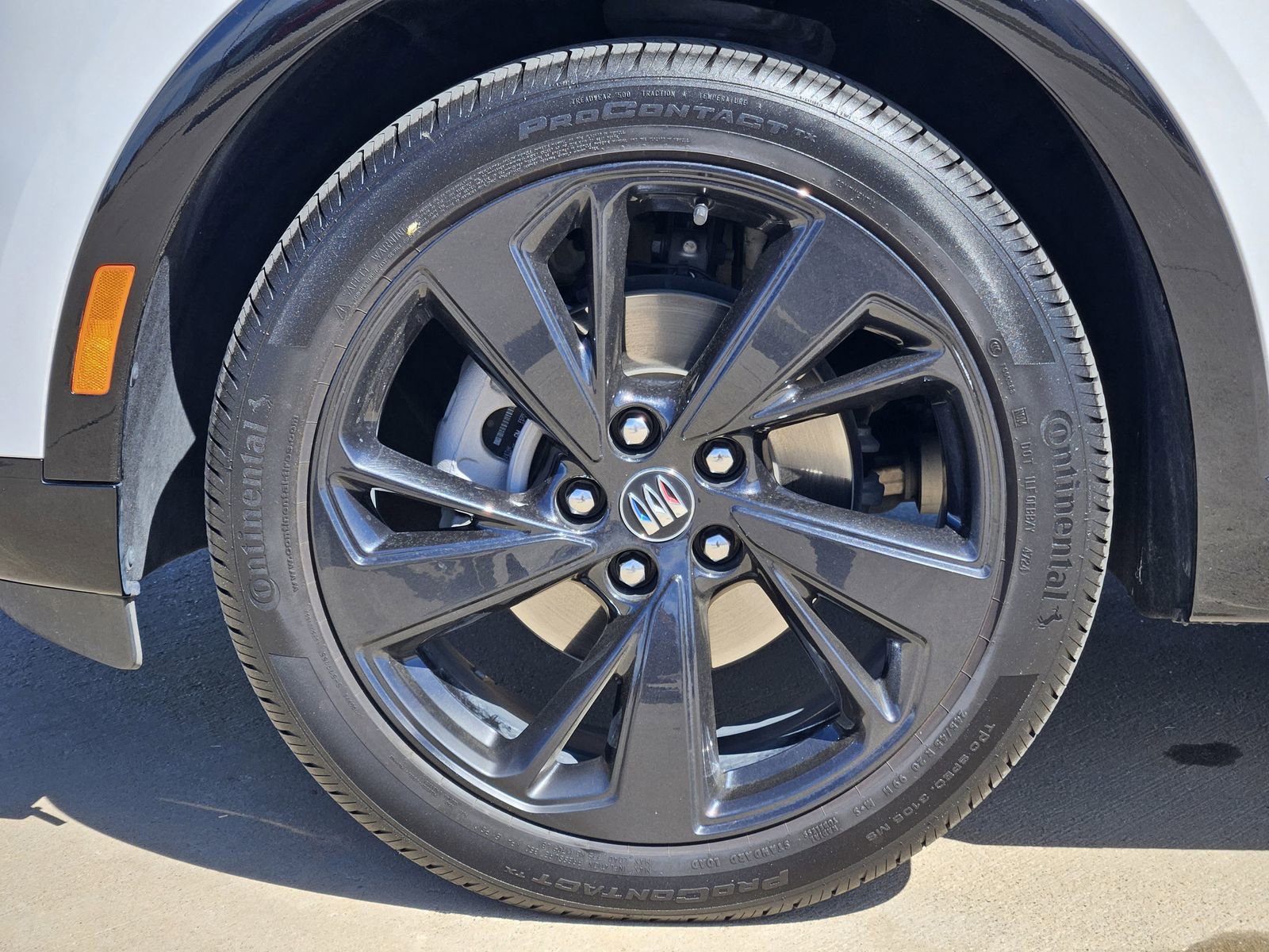 Used 2025 Buick Envision Sport Touring AWD/4WD image 14