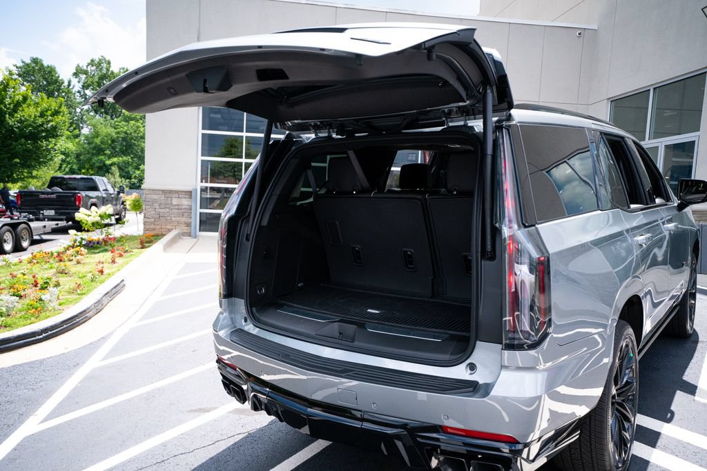 Used 2025 Cadillac Escalade V w/ LPO, ONYX Package AWD/4WD image 50