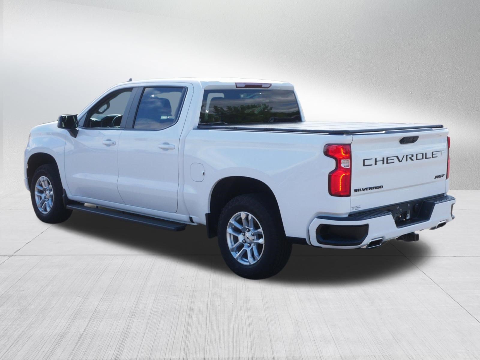 Used 2023 Chevrolet Silverado 1500 RST AWD/4WD image 5